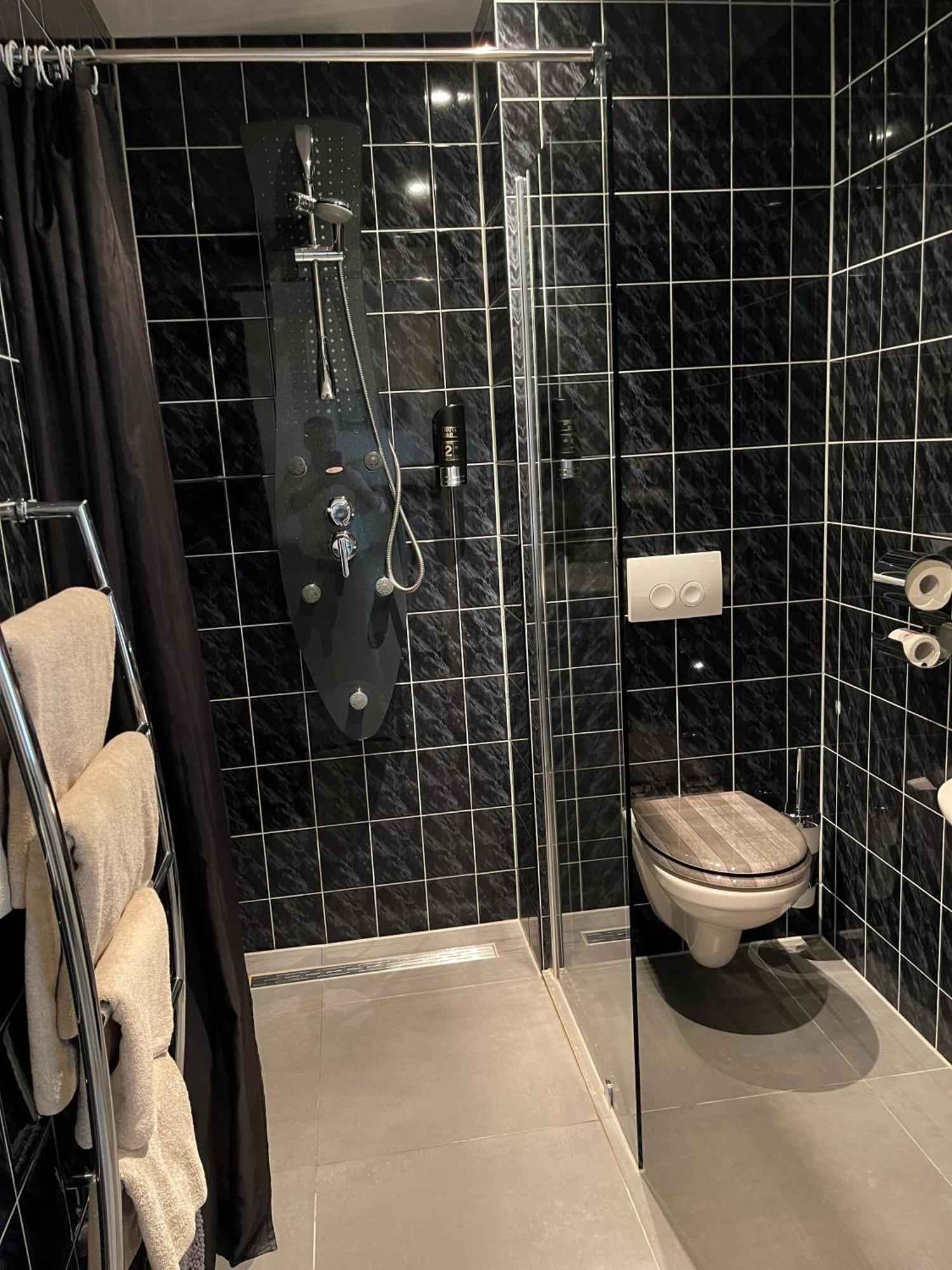 Gasterij Hotel Dennenoord Boxtel Extérieur photo